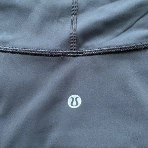 LULULEMON size 8 gray leggings